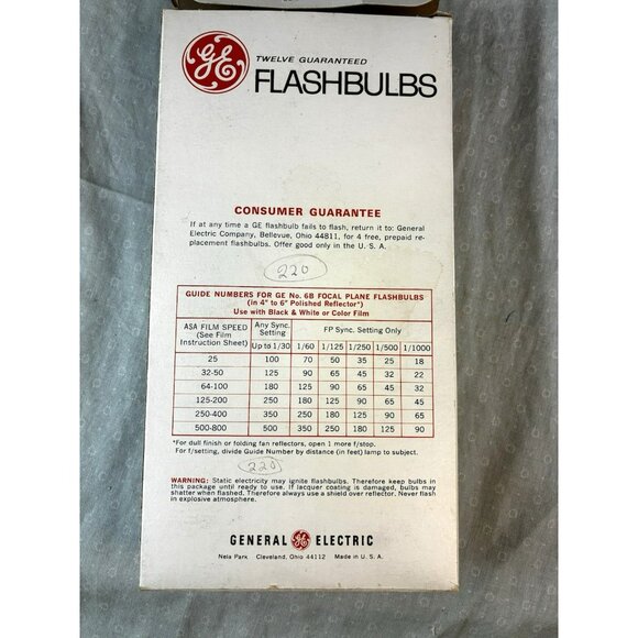 Vintage General Electric GE 6B Blue Camera Flash Bulbs 1 Box 12 Bulbs Untested - Picture 3 of 4